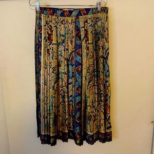 Vintage Hermes pleated skirt with side slits